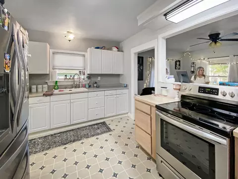 Kitchen - 403 Bright Ave, Jackson, CA 95642 photo 1 of 11
