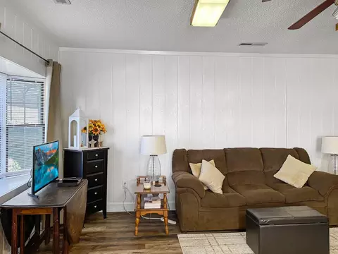 Living - 403 Bright Ave, Jackson, CA 95642 photo 4 of 5