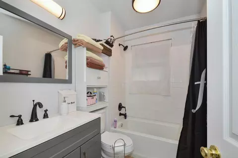 Bath - 403 Bright Ave, Jackson, CA 95642 photo 4 of 7