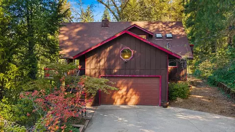 11940 Gold Dust Ln, Nevada City, CA 95959