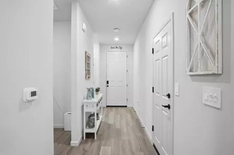 Entry Way - 1779 Eagle River Ave, Manteca, CA 95337 photo 1 of 5