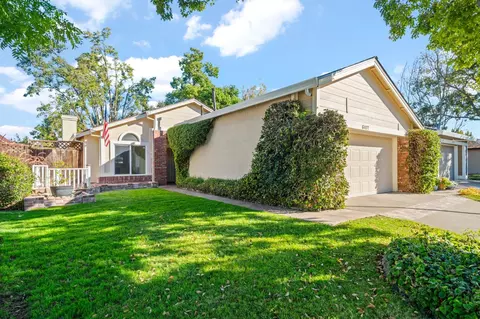6407 Shasta Creek Way, Elk Grove, CA 95758