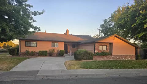 7101 Cromwell Way, Sacramento, CA 95822