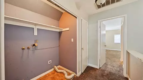 Entry Way - 433 Benjamin Pl, Manteca, CA 95337 photo 1 of 2