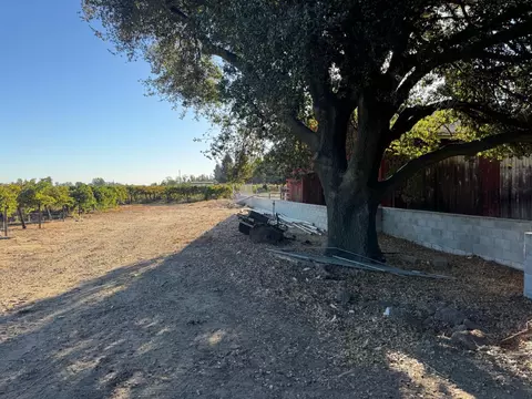 Exterior - 4865 E Woodbridge Rd, Acampo, CA 95220 photo 16 of 28