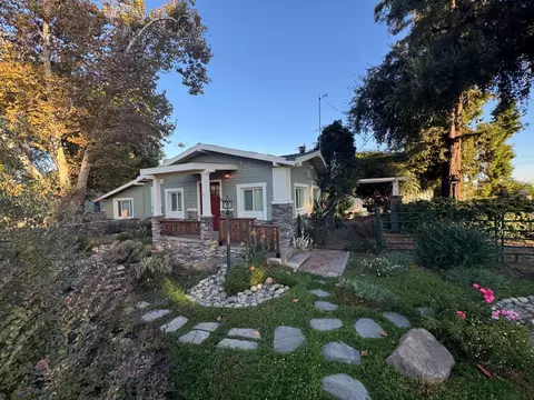 Exterior - 4865 E Woodbridge Rd, Acampo, CA 95220 photo 2 of 28