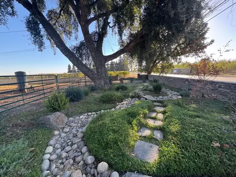Exterior - 4865 E Woodbridge Rd, Acampo, CA 95220 photo 4 of 28
