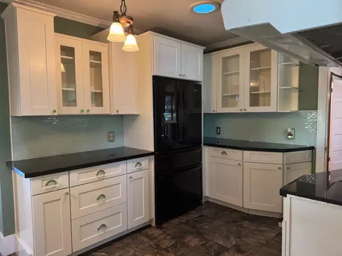 Kitchen - 4865 E Woodbridge Rd, Acampo, CA 95220 photo 3 of 6
