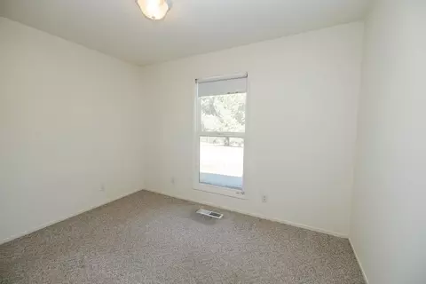 Bedroom - 361 Arlberg Rd, Hickman, CA 95323 photo 1 of 10