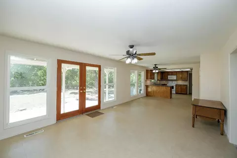Living - 361 Arlberg Rd, Hickman, CA 95323 photo 13 of 14