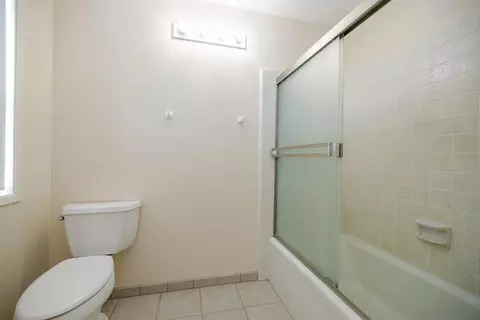 Bath - 361 Arlberg Rd, Hickman, CA 95323 photo 4 of 8
