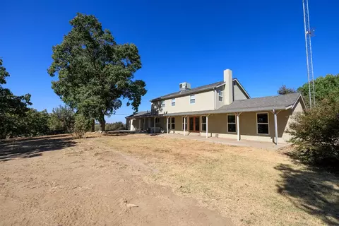 Exterior - 361 Arlberg Rd, Hickman, CA 95323 photo 5 of 10