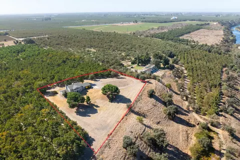 View/Area - 361 Arlberg Rd, Hickman, CA 95323 photo 3 of 4