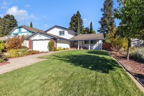 8559 Coral Crest Ct, Elk Grove, CA 95624