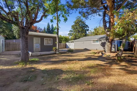 Exterior - 815 Locust St, Redding, CA 96001 photo 4 of 6