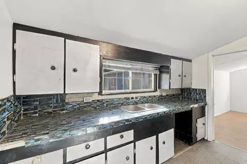 Kitchen - 815 Locust St, Redding, CA 96001 photo 1 of 1