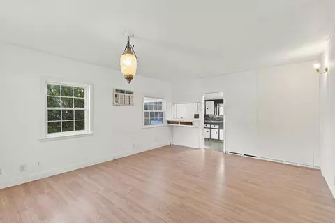 Living - 815 Locust St, Redding, CA 96001 photo 1 of 4
