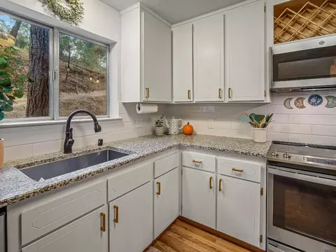 Kitchen - 3345 Jericho Rd, Placerville, CA 95667 photo 2 of 3