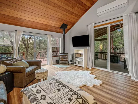 Living - 3345 Jericho Rd, Placerville, CA 95667 photo 1 of 3