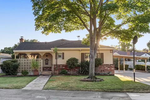 1116 Darnel Way, Sacramento, CA 95822