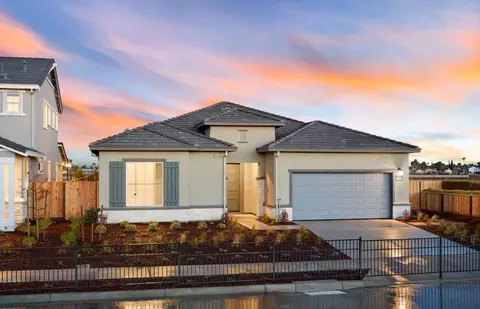 Exterior - 562 Lee Loop, Discovery Bay, CA 94505 photo 3 of 3