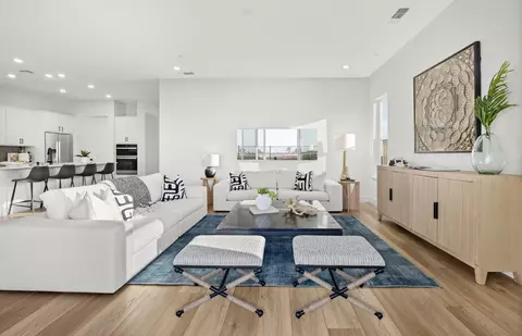 Living - 562 Lee Loop, Discovery Bay, CA 94505 photo 2 of 5
