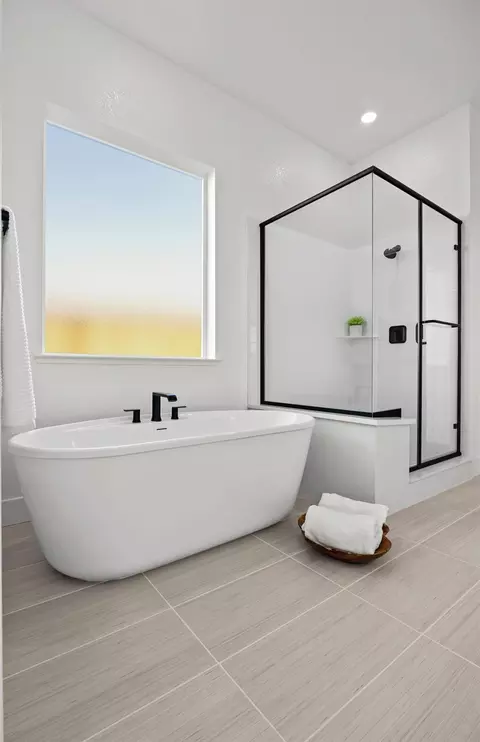 Bath - 562 Lee Loop, Discovery Bay, CA 94505 photo 5 of 5