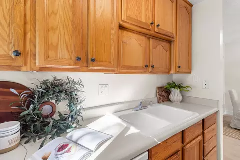 Kitchen - 2861 Bidwell St #4, Davis, CA 95618 photo 3 of 3