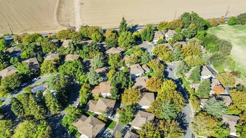 View/Area - 2861 Bidwell St #4, Davis, CA 95618 photo 1 of 3