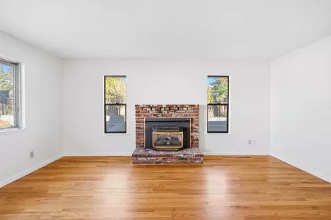 Living - 145 Ginger Dr, Auburn, CA 95603 photo 3 of 4