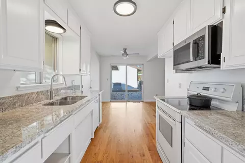 Kitchen - 145 Ginger Dr, Auburn, CA 95603 photo 1 of 6