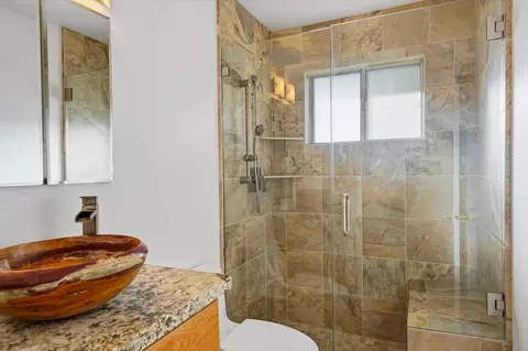 Bath - 145 Ginger Dr, Auburn, CA 95603 photo 3 of 7