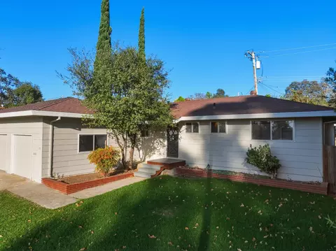Exterior - 145 Ginger Dr, Auburn, CA 95603 photo 2 of 11