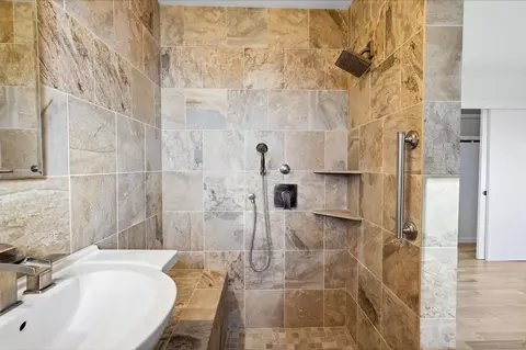 Bath - 145 Ginger Dr, Auburn, CA 95603 photo 5 of 7