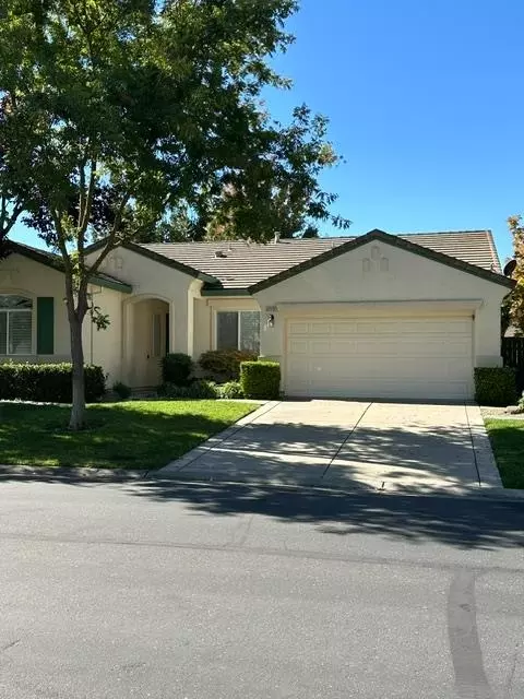 2713 Robinson Creek Ln, Elk Grove, CA 95758