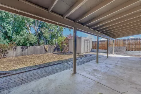 Exterior - 600 E 10th St, Lincoln, CA 95648 photo 3 of 4