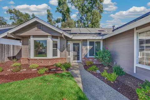 Exterior - 600 E 10th St, Lincoln, CA 95648 photo 2 of 4