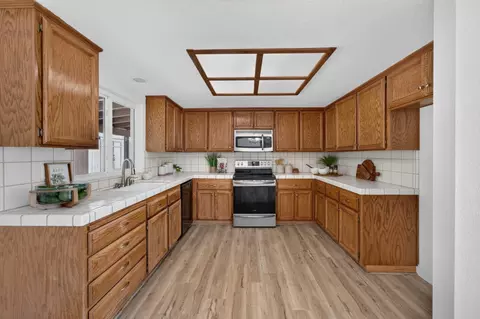 Kitchen - 600 E 10th St, Lincoln, CA 95648 photo 2 of 2