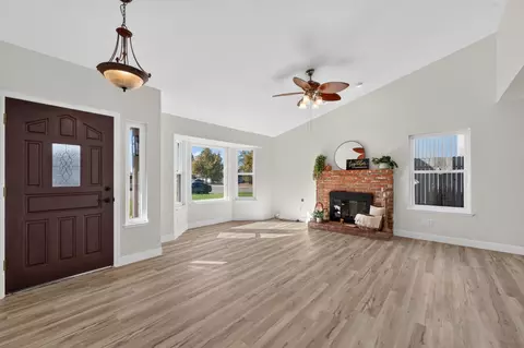 Living - 600 E 10th St, Lincoln, CA 95648 photo 1 of 2