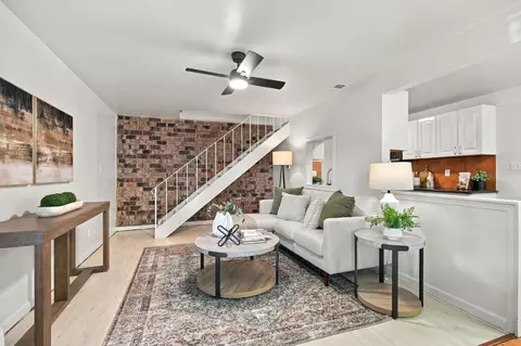 238 Breuner Dr #2, Roseville, CA 95678