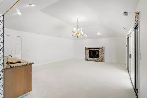 Living - 1512 Timberlake Cir, Lodi, CA 95242 photo 5 of 10