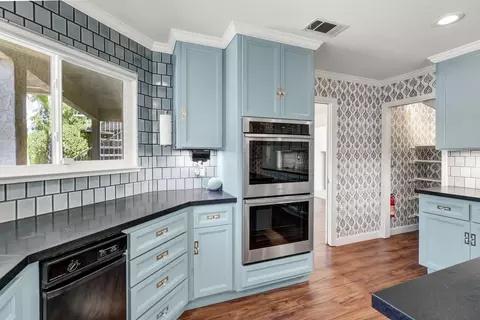 Kitchen - 1512 Timberlake Cir, Lodi, CA 95242 photo 6 of 7