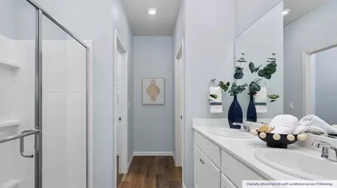 Entry Way - 4013 E Merle Ave, Modesto, CA 95355 photo 1 of 1