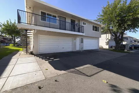4529 Greenholme Dr #4, Sacramento, CA 95842