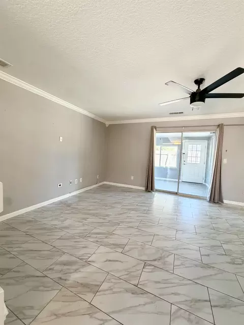 Living - 2609 Beatrice Ln, Modesto, CA 95355 photo 9 of 9