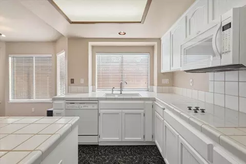 Kitchen - 761 Petrig St, Tracy, CA 95376 photo 2 of 3