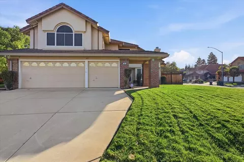 Exterior - 761 Petrig St, Tracy, CA 95376 photo 4 of 7