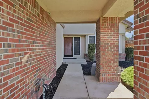 Entry Way - 761 Petrig St, Tracy, CA 95376 photo 1 of 8