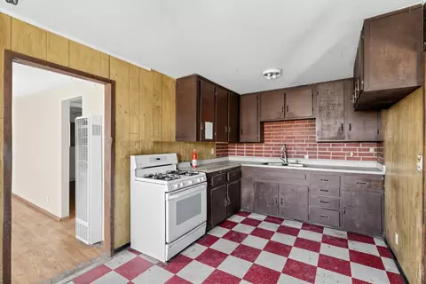 Kitchen - 4311 E 4th St, Stockton, CA 95215 photo 2 of 3