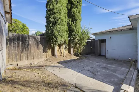 Exterior - 4311 E 4th St, Stockton, CA 95215 photo 5 of 9